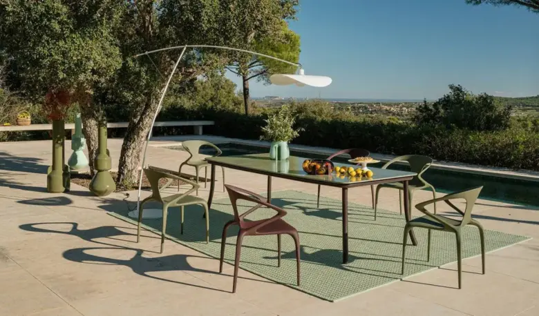 pranzo-outdoor-catalina-roche-bobois