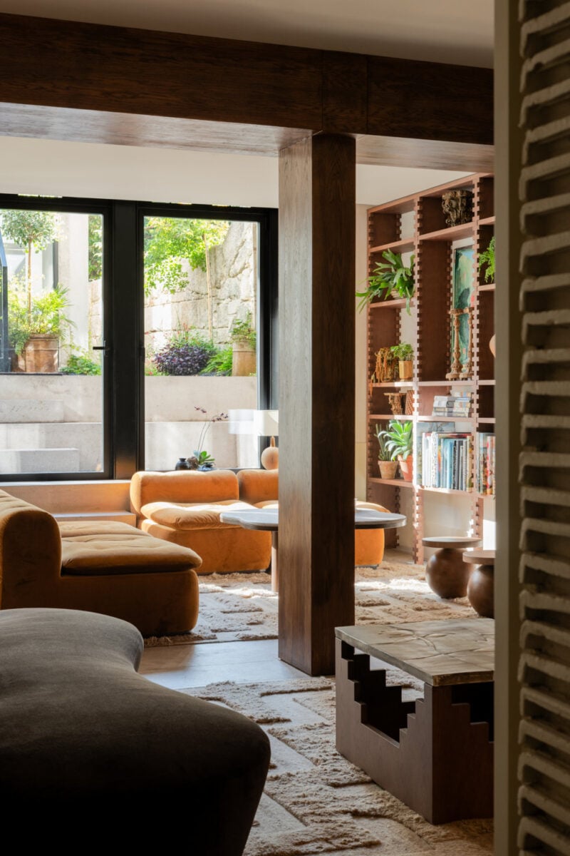 Casa Cedo è una guest house boutique dove il tempo scorre lento, fra giardini segreti e salotti dalle atmosfere Déco Casa Cedo è una guest house boutique dove il tempo scorre lento, fra giardini segreti e salotti dalle atmosfere Déco