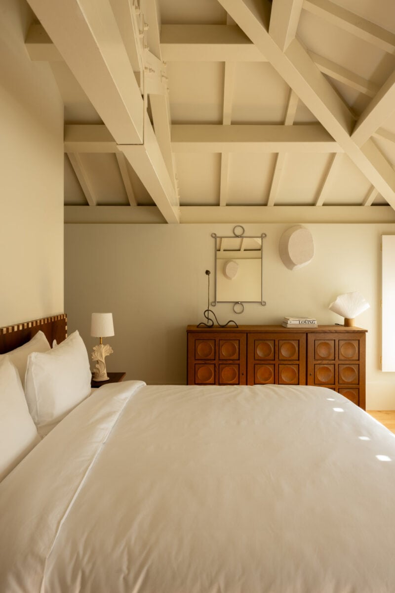Casa Cedo è una guest house boutique dove il tempo scorre lento, fra giardini segreti e salotti dalle atmosfere Déco Casa Cedo è una guest house boutique dove il tempo scorre lento, fra giardini segreti e salotti dalle atmosfere Déco