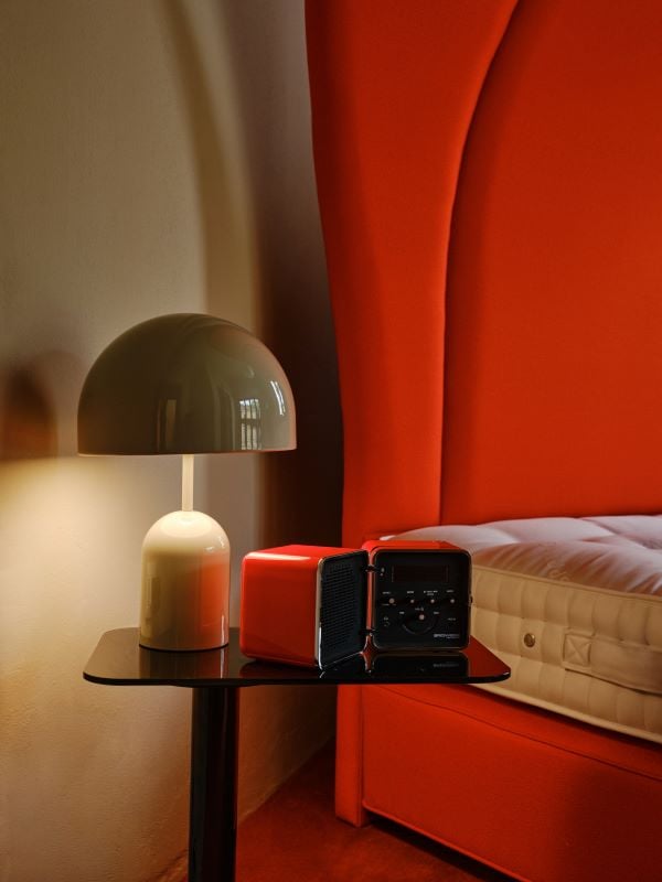 Tom Dixon arreda il MUA MUA Hotel, 12 stanze in un ex mulino nel cuore di Milano Tom Dixon arreda il MUA MUA Hotel, 12 stanze in un ex mulino nel cuore di Milano