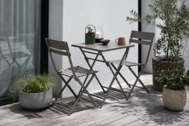 Mini spazio, grande resa: Jysk ha la soluzione per valorizzare il tuo balcone piccolo