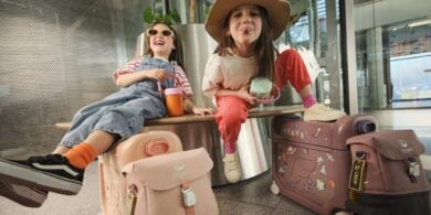 Viaggiare con i più piccoli. Suggerimenti per una valigia perfetta dove il design semplifica la vacanza trasformandola in un’avventura a misura di bambino
