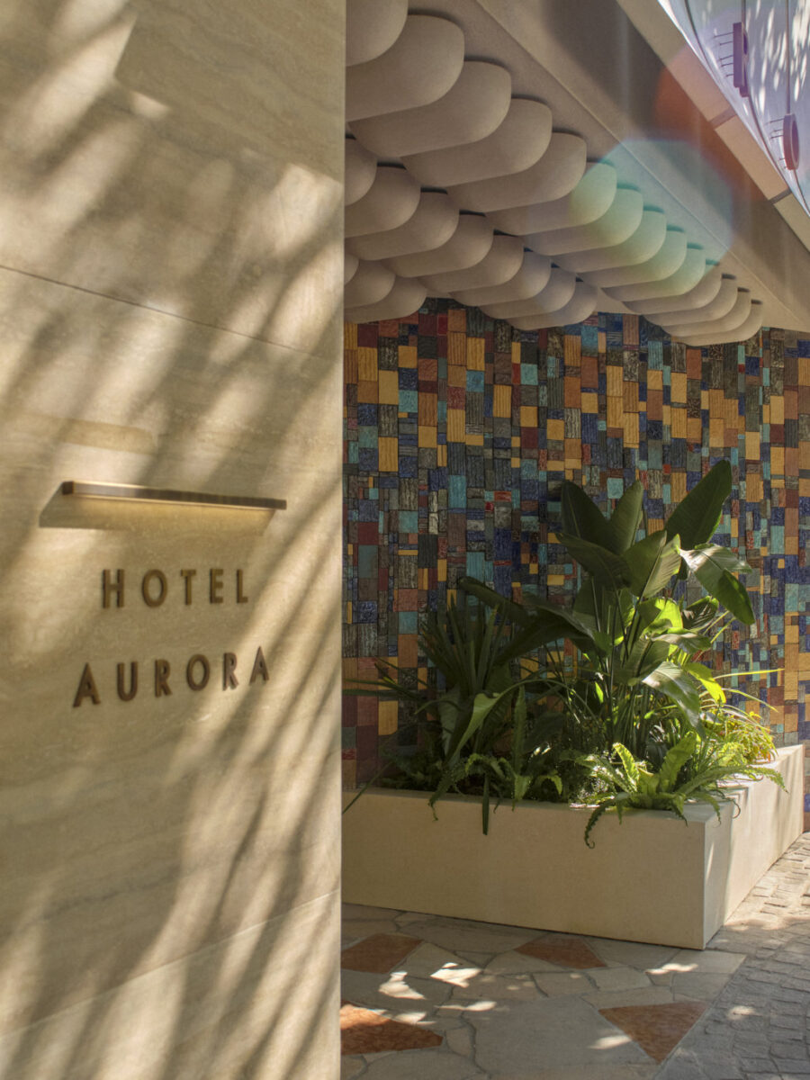 A Merano, l’hotel Aurora cambia pelle ma non missione. Cultura e modernismo come cuore di un restyling alpino d’autore A Merano, l’hotel Aurora cambia pelle ma non missione. Cultura e modernismo come cuore di un restyling alpino d’autore
