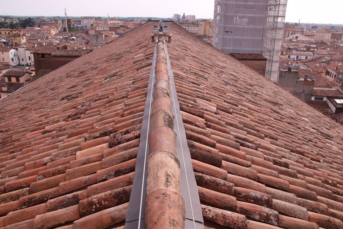 Aerial shot of terracotta rooftops in historic Mantova, Lombardia, Italy.