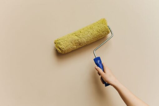 Come dipingere una parete già colorata: la guida perfetta