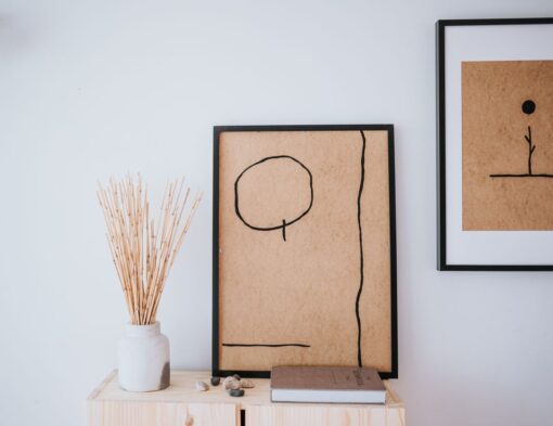 10 idee per appendere i quadri in modo originale