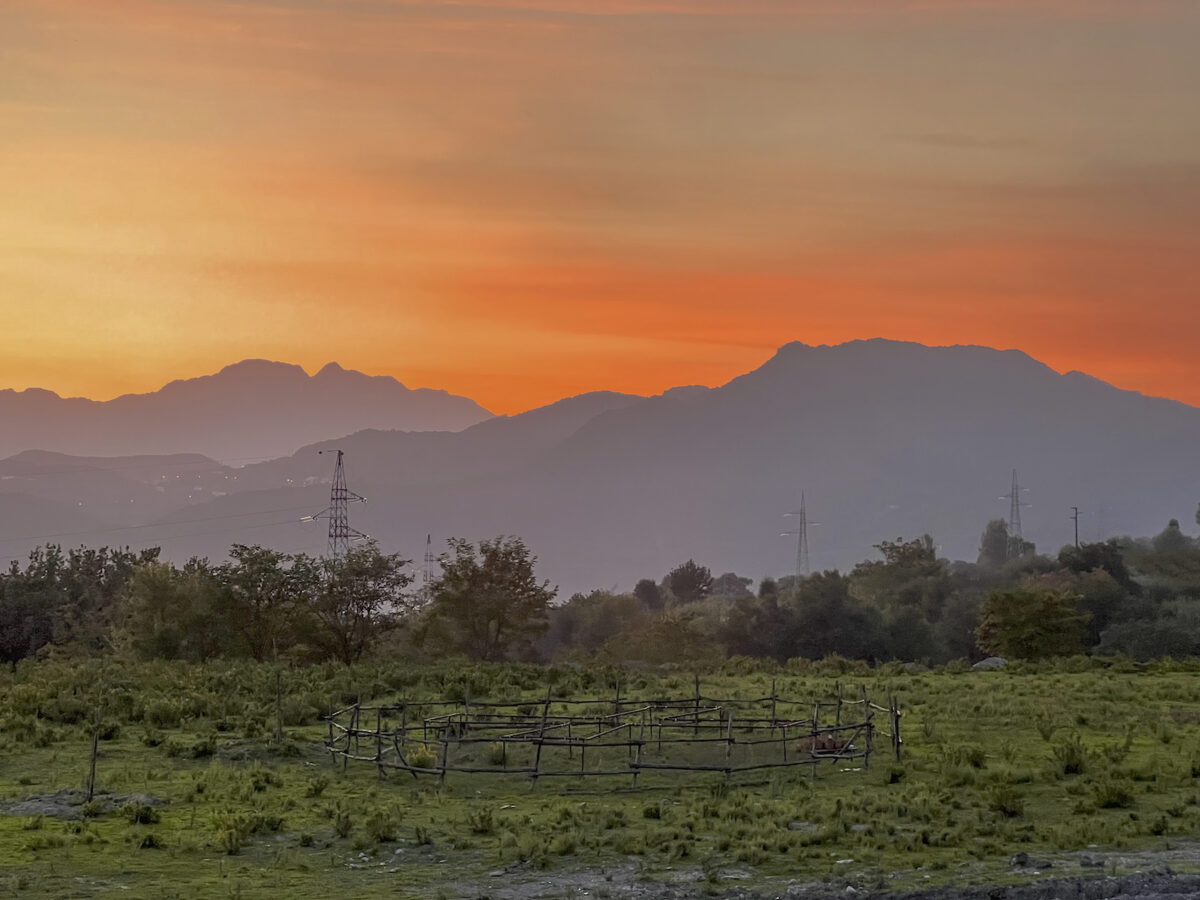 È partendo dalla storia e ancora usando terra, acqua e fuoco che la Fornace De Martino scrive un presente pieno di nuovi progetti È partendo dalla storia e ancora usando terra, acqua e fuoco che la Fornace De Martino scrive un presente pieno di nuovi progetti