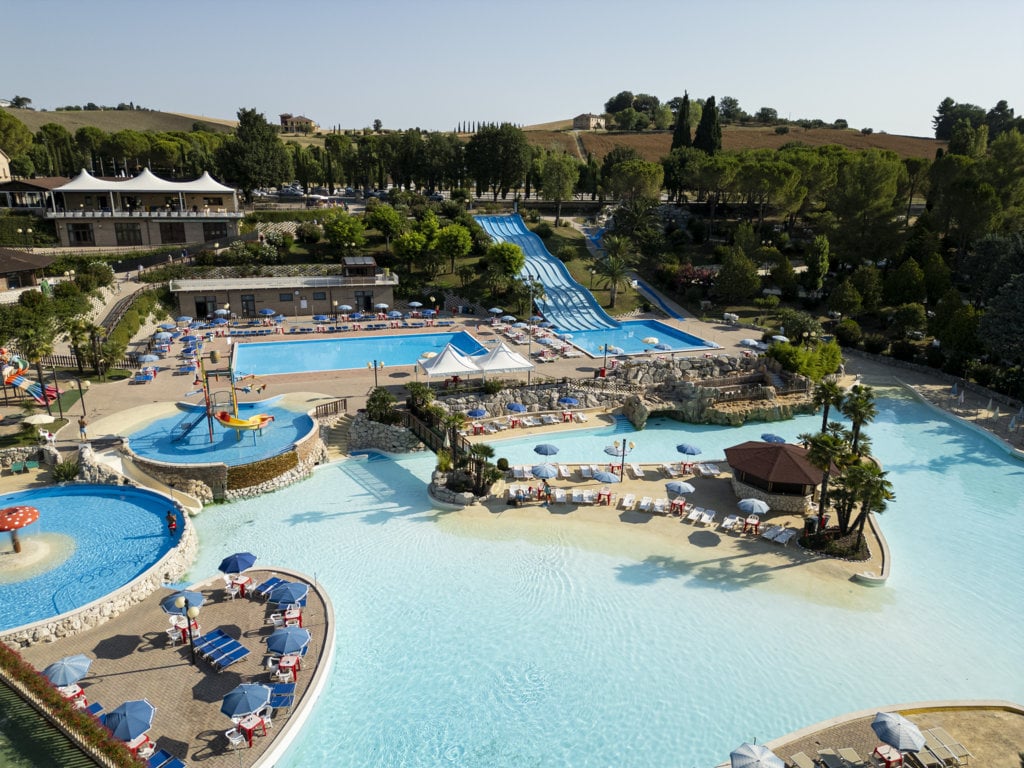 Family Hotel, un trend in ascesa sempre più ricercato. Eccone cinque in Italia dove trascorrere una piacevole vacanza in famiglia Family Hotel, un trend in ascesa sempre più ricercato. Eccone cinque in Italia dove trascorrere una piacevole vacanza in famiglia