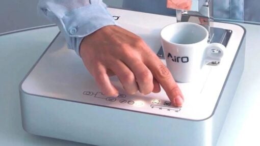 Video – Il caffè si prepara al contrario: Airo Vision+ rivoluziona l’espresso e vince il Compasso d’Oro