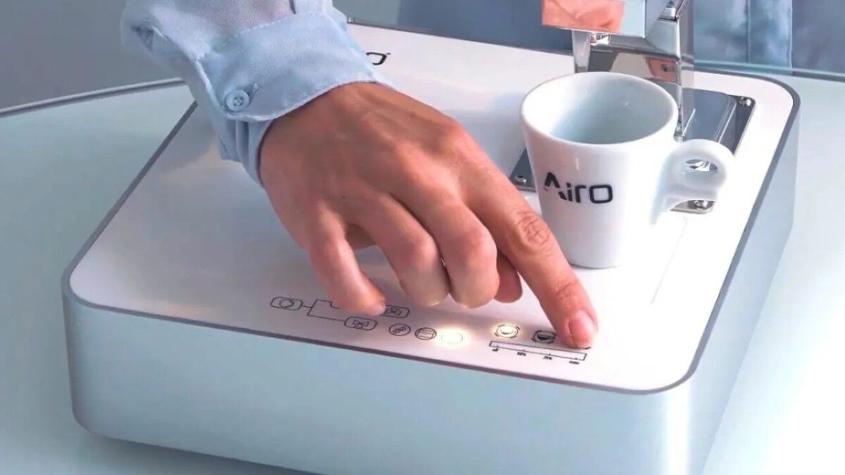 Airo Vision+, la nuova macchina sviluppata dalla startup italiana Axess Industry Airo Vision+, la nuova macchina sviluppata dalla startup italiana Axess Industry