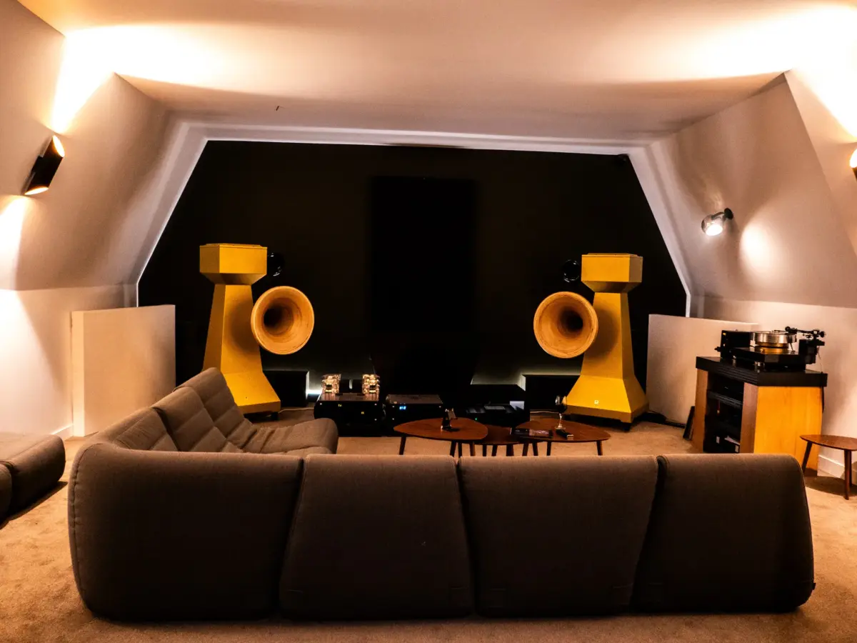 Listening bar, trend emergente. Ecco gli indirizzi internazionali da non lasciarsi sfuggire Listening bar, trend emergente. Ecco gli indirizzi internazionali da non lasciarsi sfuggire