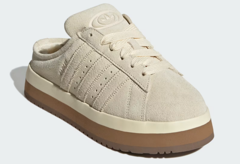 Calde, stilose e comode: le nuove slip-on Adidas fanno già impazzire il web Calde, stilose e comode: le nuove slip-on Adidas fanno già impazzire il web