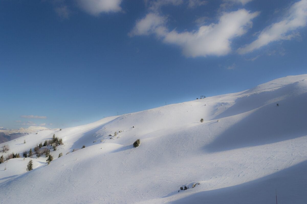 abetone, italia, tuscany, station ski, snow, landscape, sky, blue sky abetone, italia, tuscany, station ski, snow, landscape, sky, blue sky