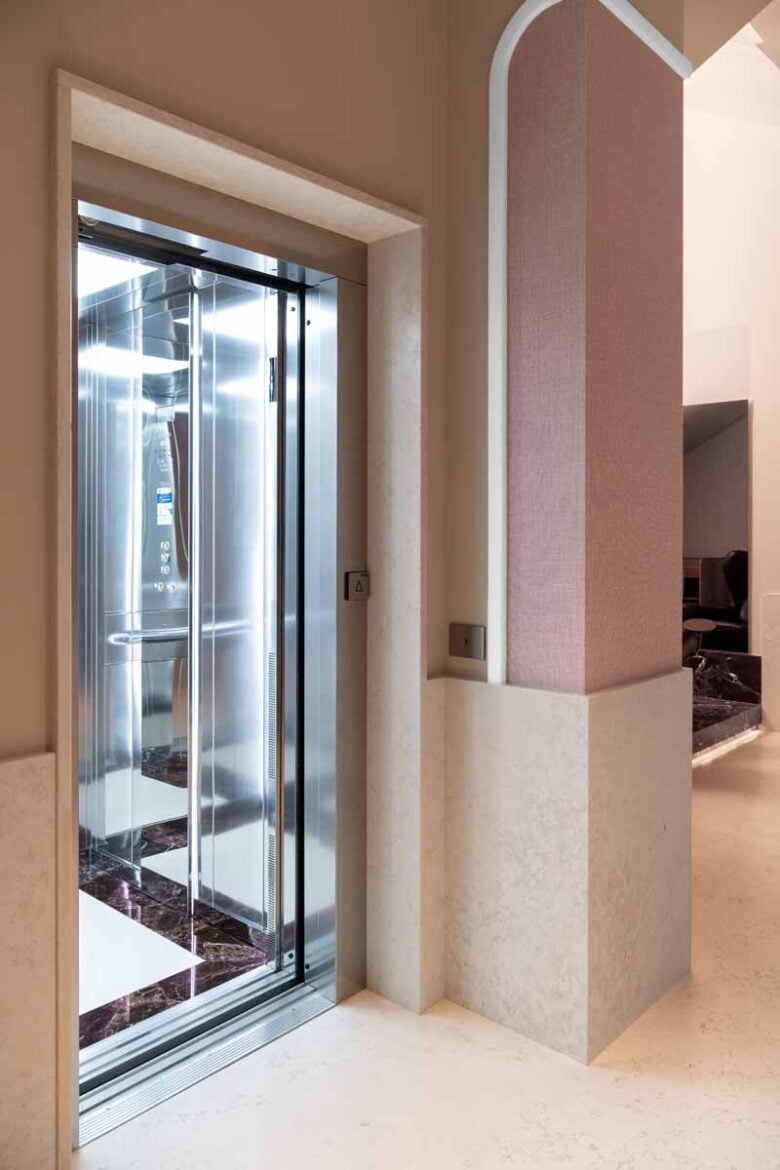 4 - Villa Cagliari_lift