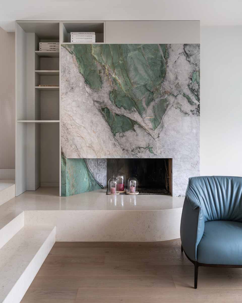 Una villa storica a Cagliari rilegge il proprio carattere e si apre a un nuovo modo di abitare Una villa storica a Cagliari rilegge il proprio carattere e si apre a un nuovo modo di abitare