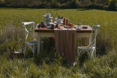 Maisons du Monde ha immaginato una casa nella campagna inglese, perfetta per l’autunno