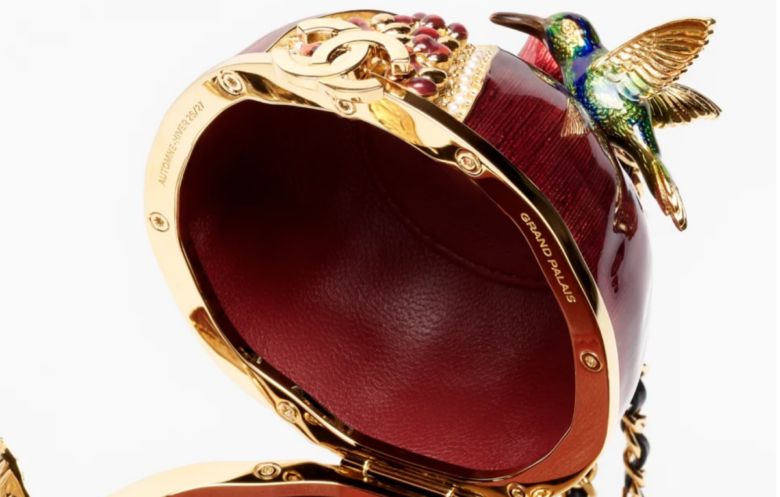 La minaudière Chanel più bella del 2026 non è una borsa ma un’opera d’arte La minaudière Chanel più bella del 2026 non è una borsa ma un’opera d’arte
