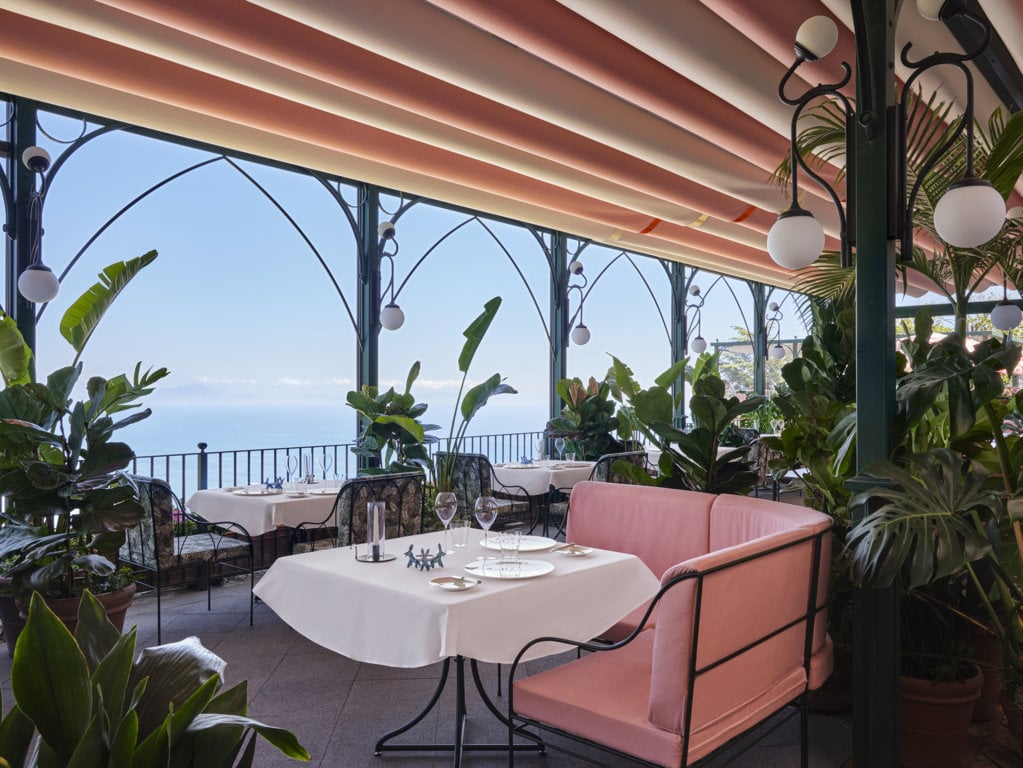 In Costiera Amalfitana, Palazzo Avino regala un&rsquo;esperienza immersiva nel blu e nei colori del Mediterraneo davvero indimenticabile
