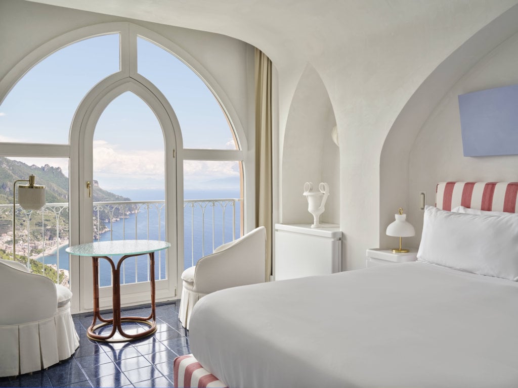 In Costiera Amalfitana, Palazzo Avino regala un&rsquo;esperienza immersiva nel blu e nei colori del Mediterraneo davvero indimenticabile