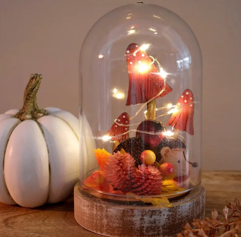 soprammobile-led-con-funghi-rosso-colore-naturale