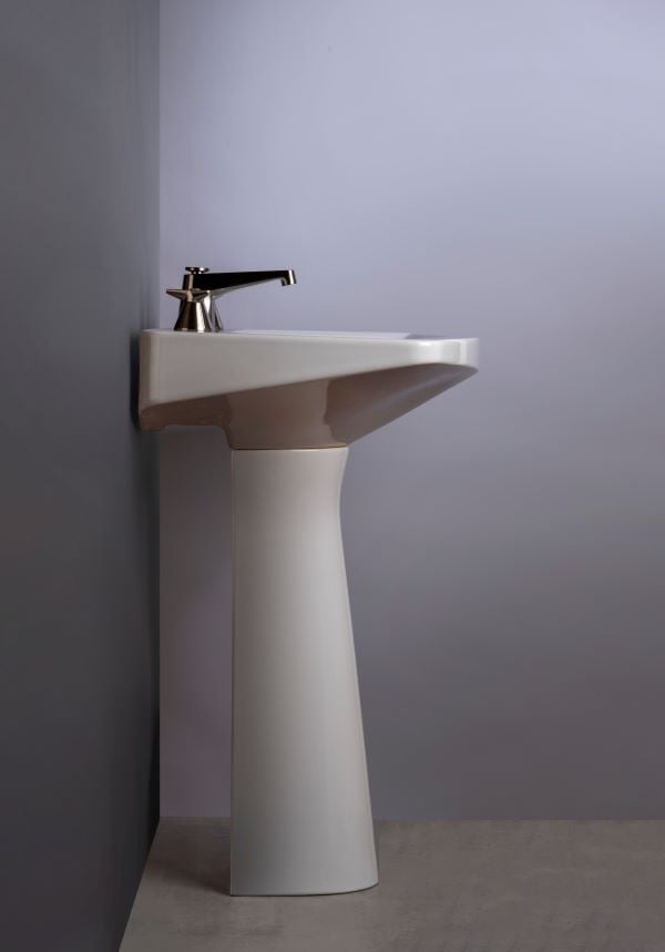 Il lavabo sperimenta nuove forme e diventa il protagonista indiscusso del bagno Il lavabo sperimenta nuove forme e diventa il protagonista indiscusso del bagno