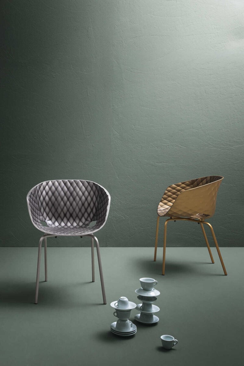 Metallo, materia senza tempo, contemporaneo per natura Metallo, materia senza tempo, contemporaneo per natura
