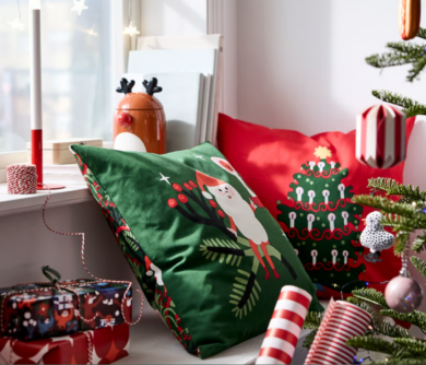 Non solo alberi e decorazioni: IKEA porta il Natale 2026 in casa con i nuovi tessili